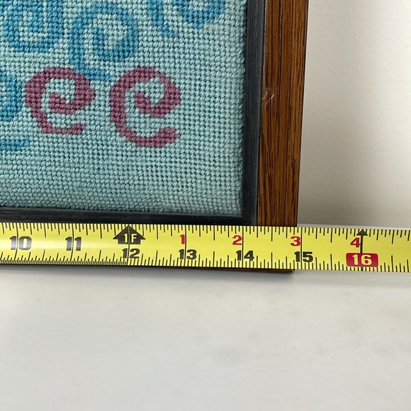 Homemade VTG Noah’s Ark Crewel 15x18” Wooden Frame - Picture 6 of 7